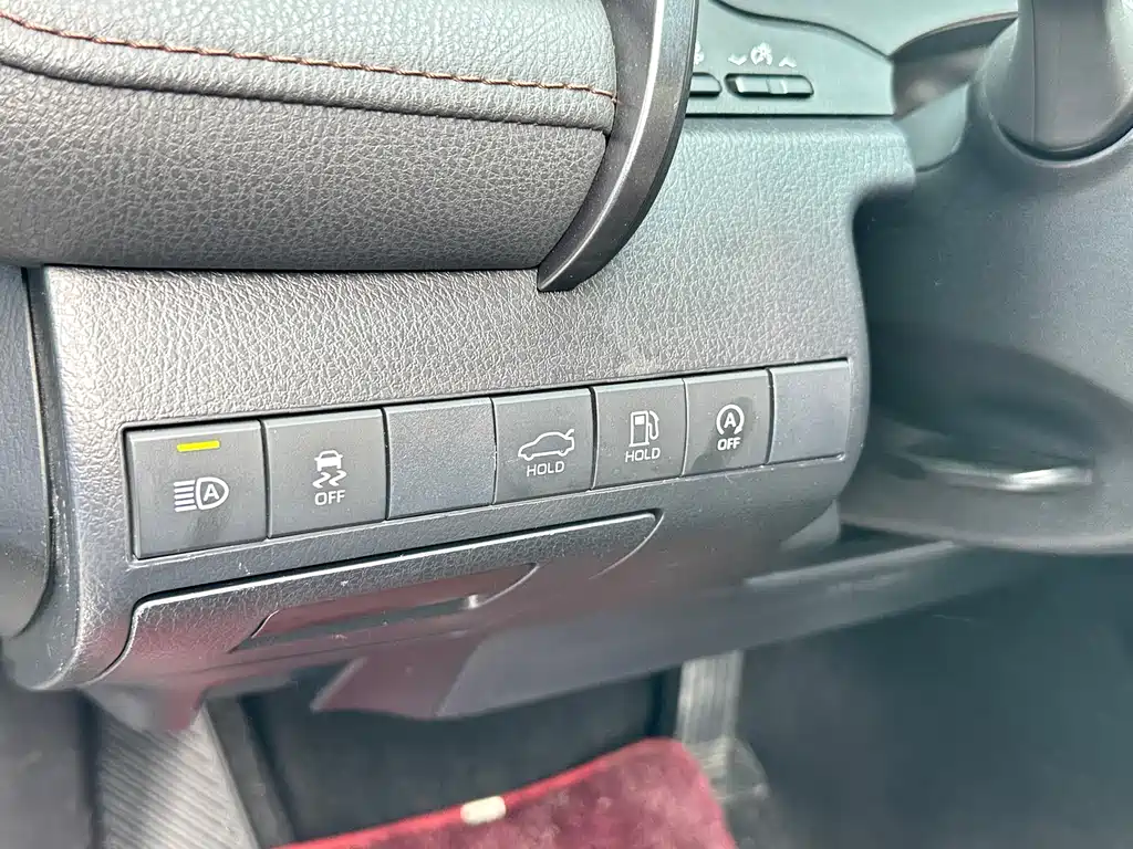 Toyota Camry 2022 — фото 17