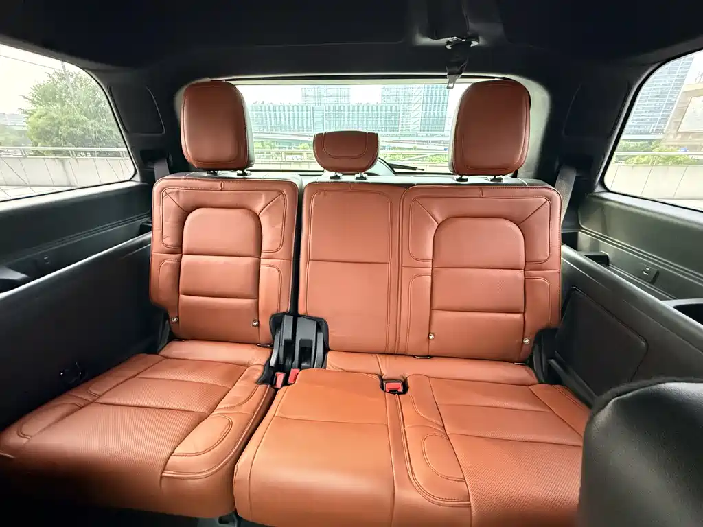 Lincoln Navigator 2018 — фото 12
