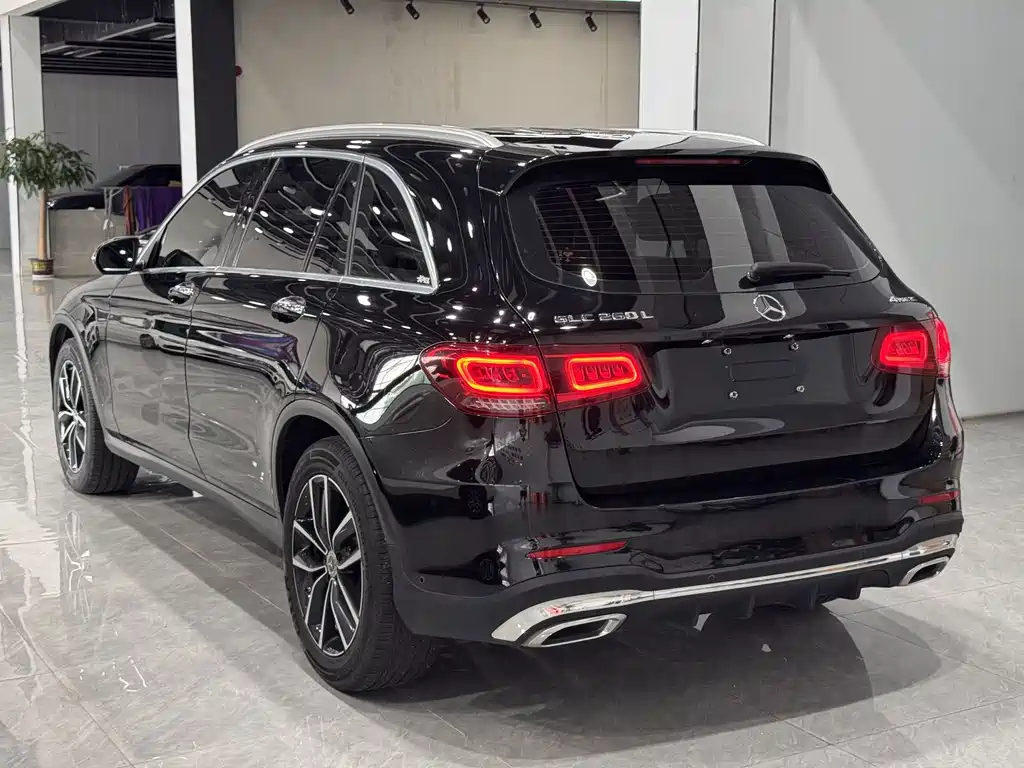 Mercedes-Benz GLC 2021 — фото 4