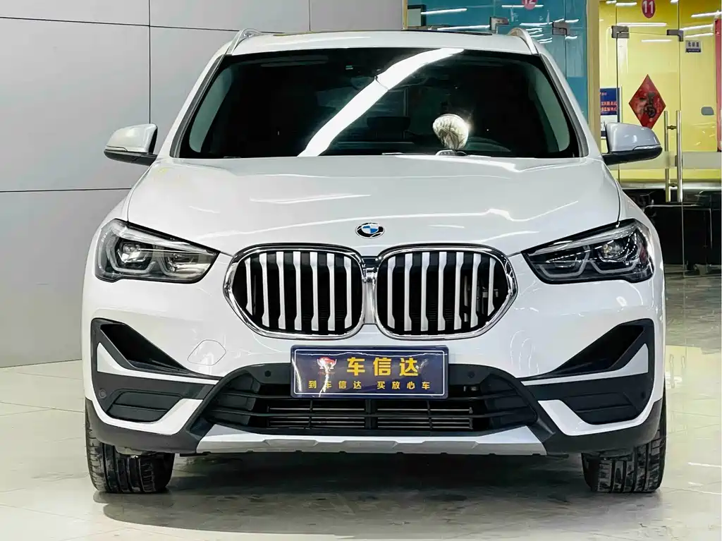 BMW X1 2021 — фото 2