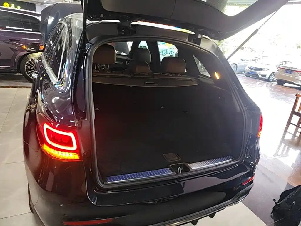 Mercedes-Benz GLC 2022 — фото 19