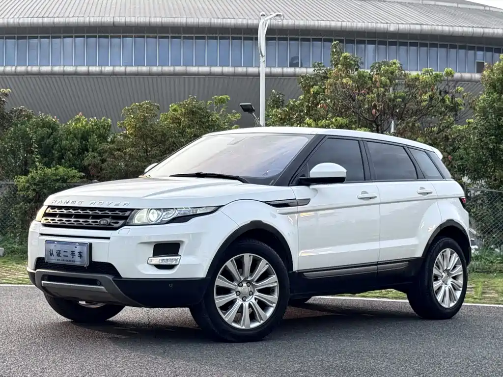 Land Rover Evoque 2015 — фото 1