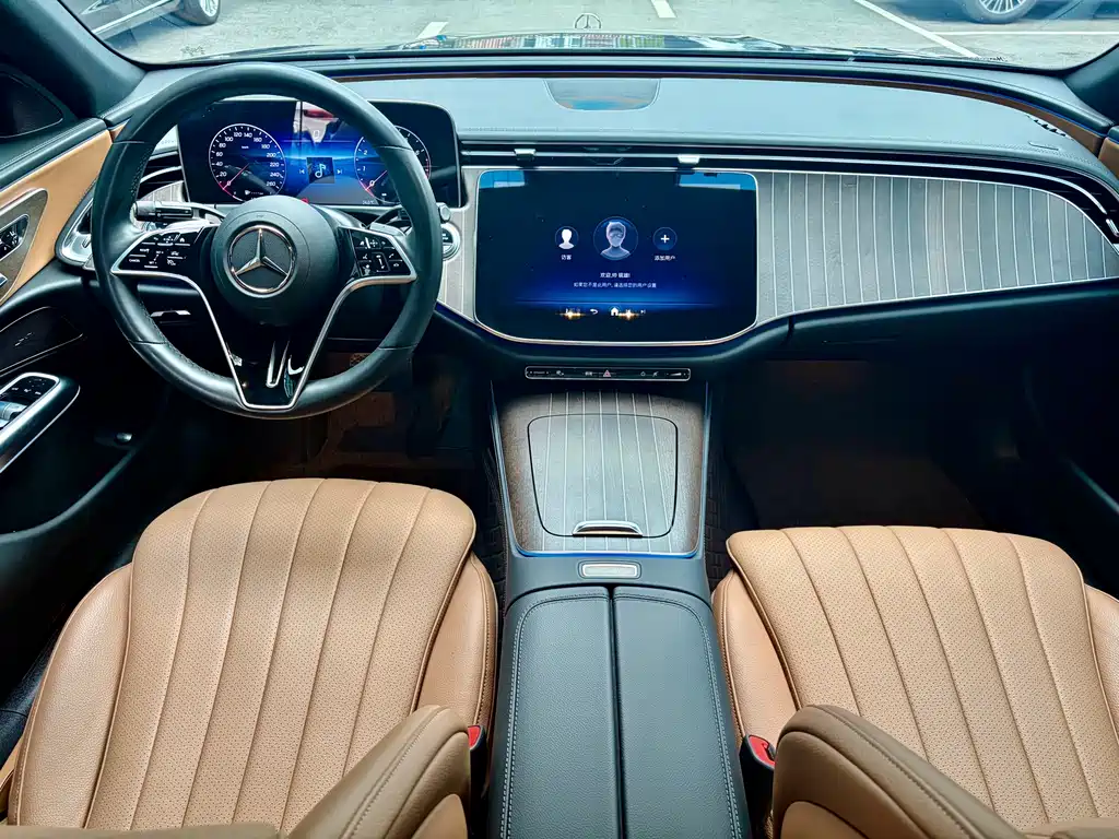 Mercedes-Benz E-Class 2024 — фото 22