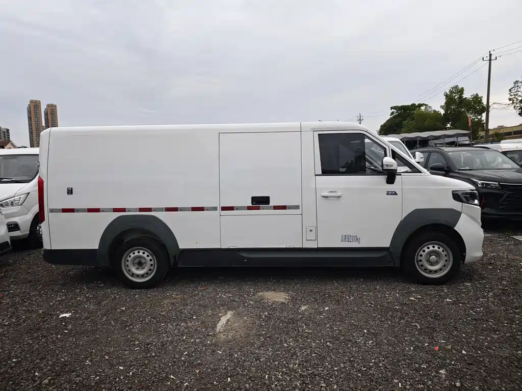 Foton Zhilan Genie E7 2023 — фото 13