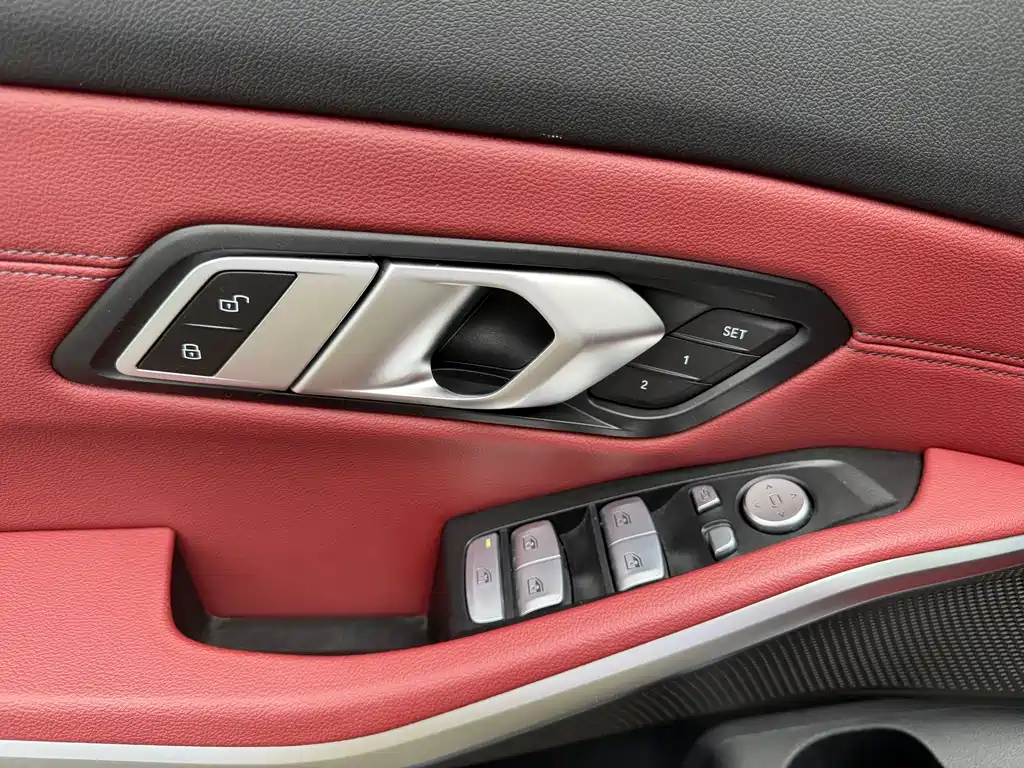 BMW 3 Series 2023 — фото 11