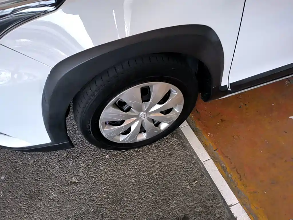 Toyota Yaris L 2019 — фото 25