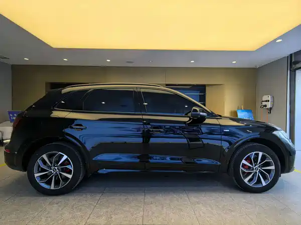 Audi Q5L 2024