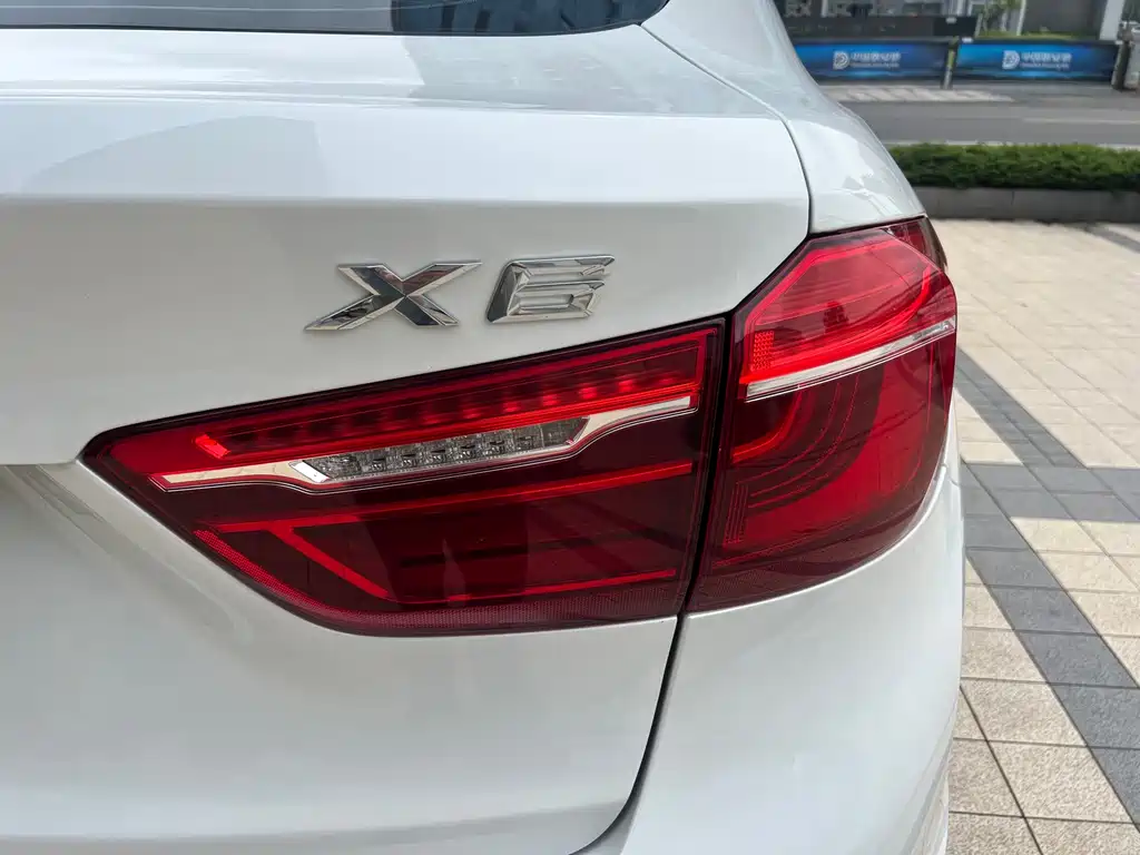 BMW X6 2016 — фото 16