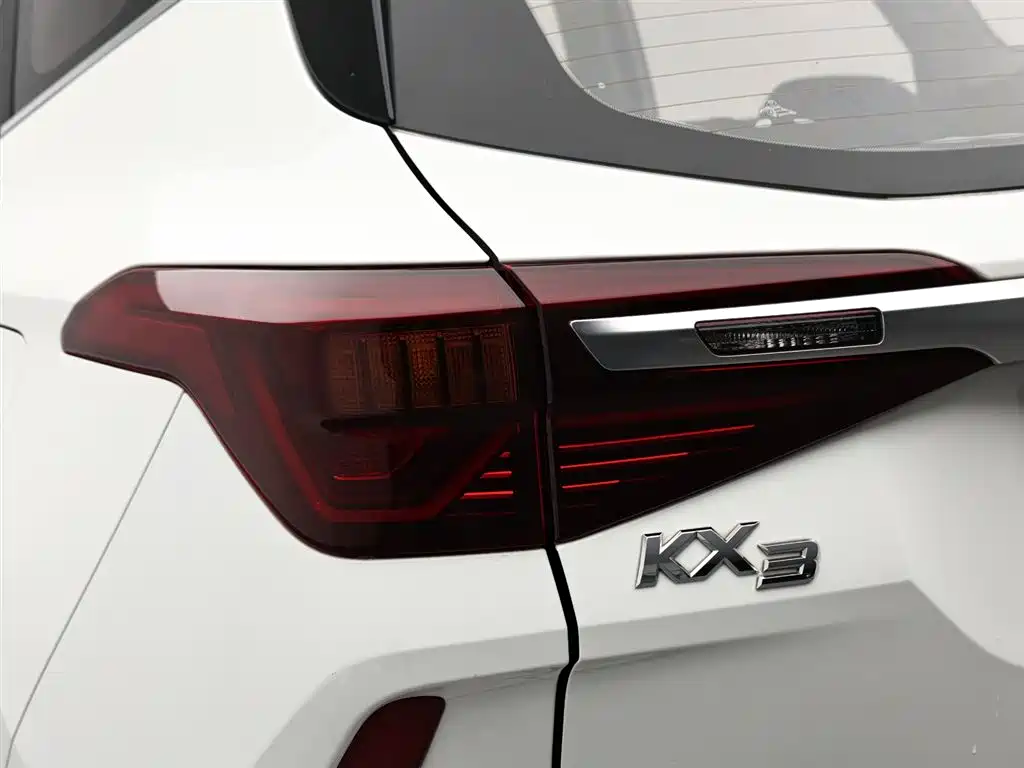 Kia KX3 2020 — фото 13