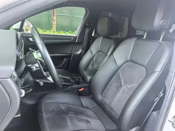 Porsche Macan 2022