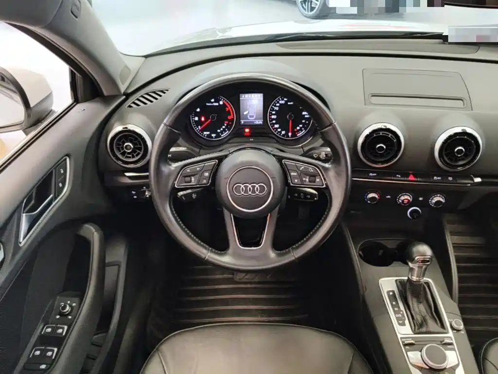 Audi A3 2020 — фото 17