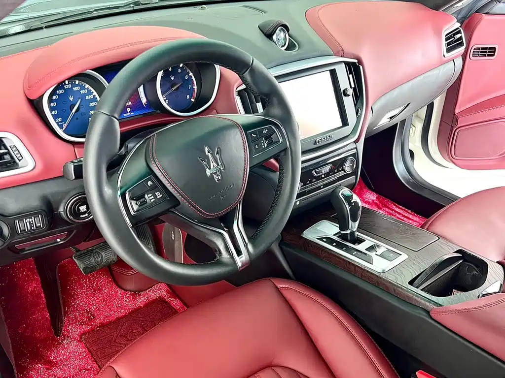 Maserati Ghibli 2014 — фото 6