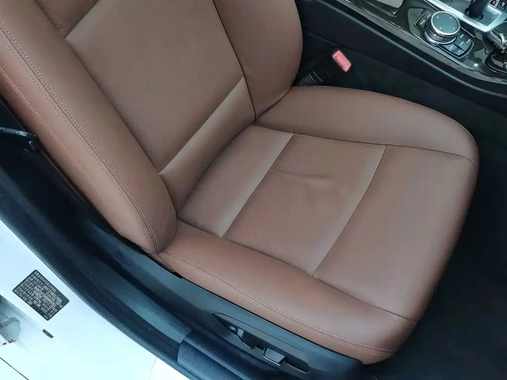 BMW 5 Series 2016 — фото 14