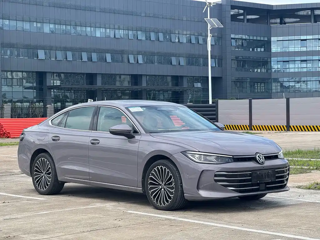 Volkswagen Passat 2025