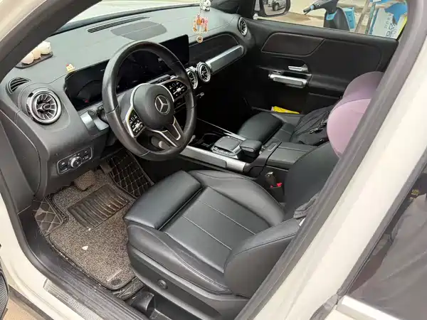 Mercedes-Benz GLB 2021