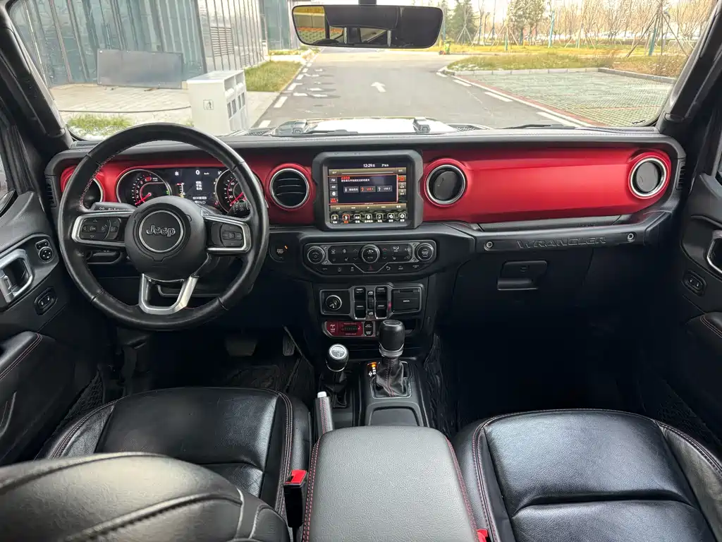 Jeep Wrangler 2021 — фото 15