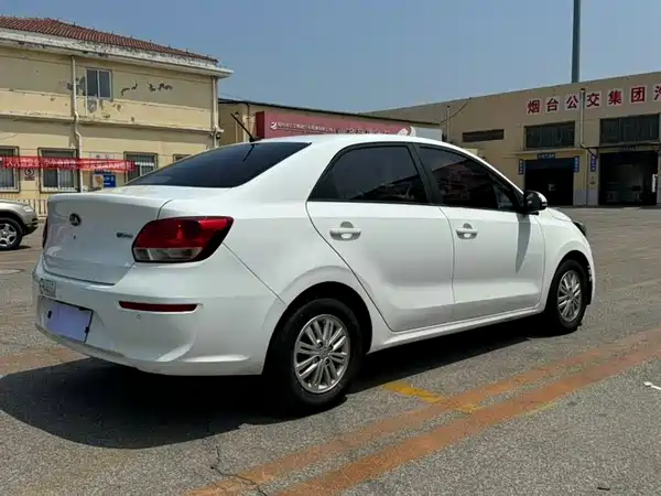 Kia Pegas 2018