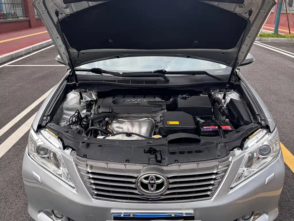 Toyota Camry 2013 — фото 16