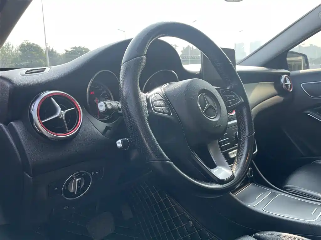 Mercedes-Benz GLA 2019 — фото 20