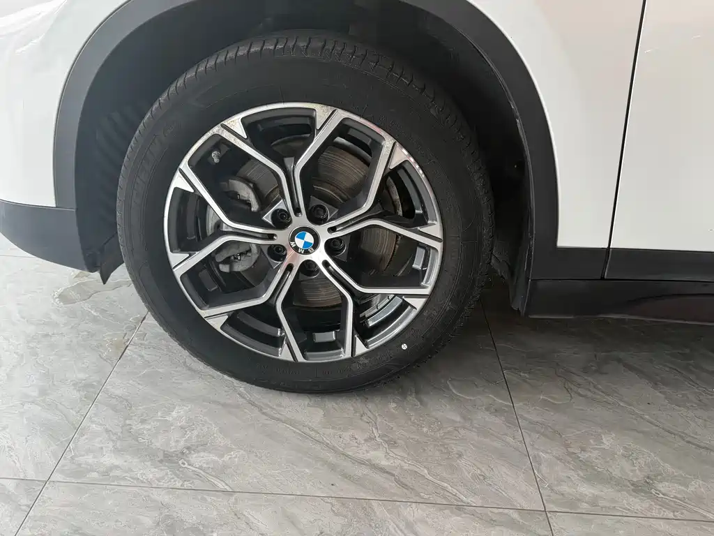 BMW X1 2022 — фото 11