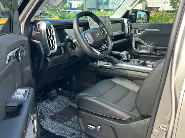 Jetour Traveller 2025