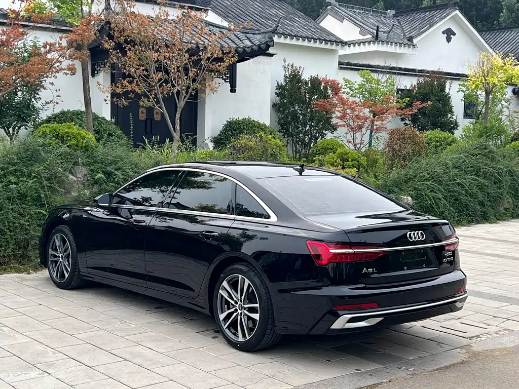 Audi A6L 2023 — фото 15