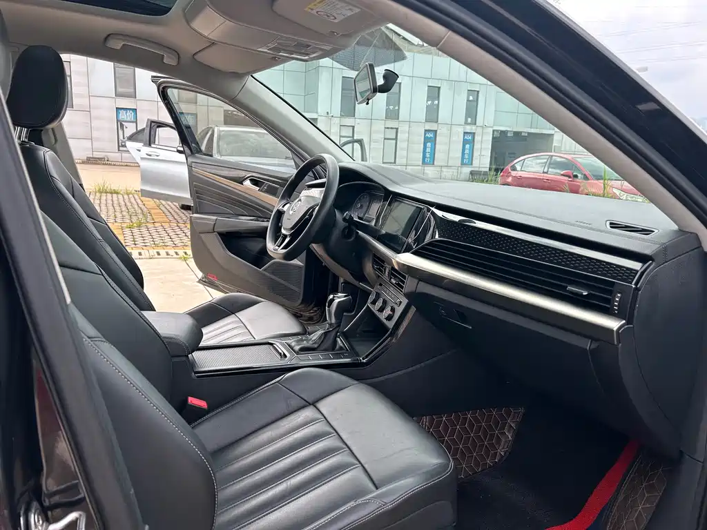 Volkswagen Passat 2019 — фото 10