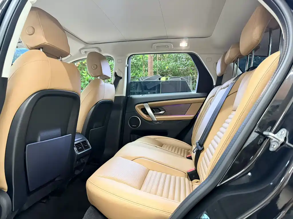 Land Rover Discovery Sport 2024 — фото 17