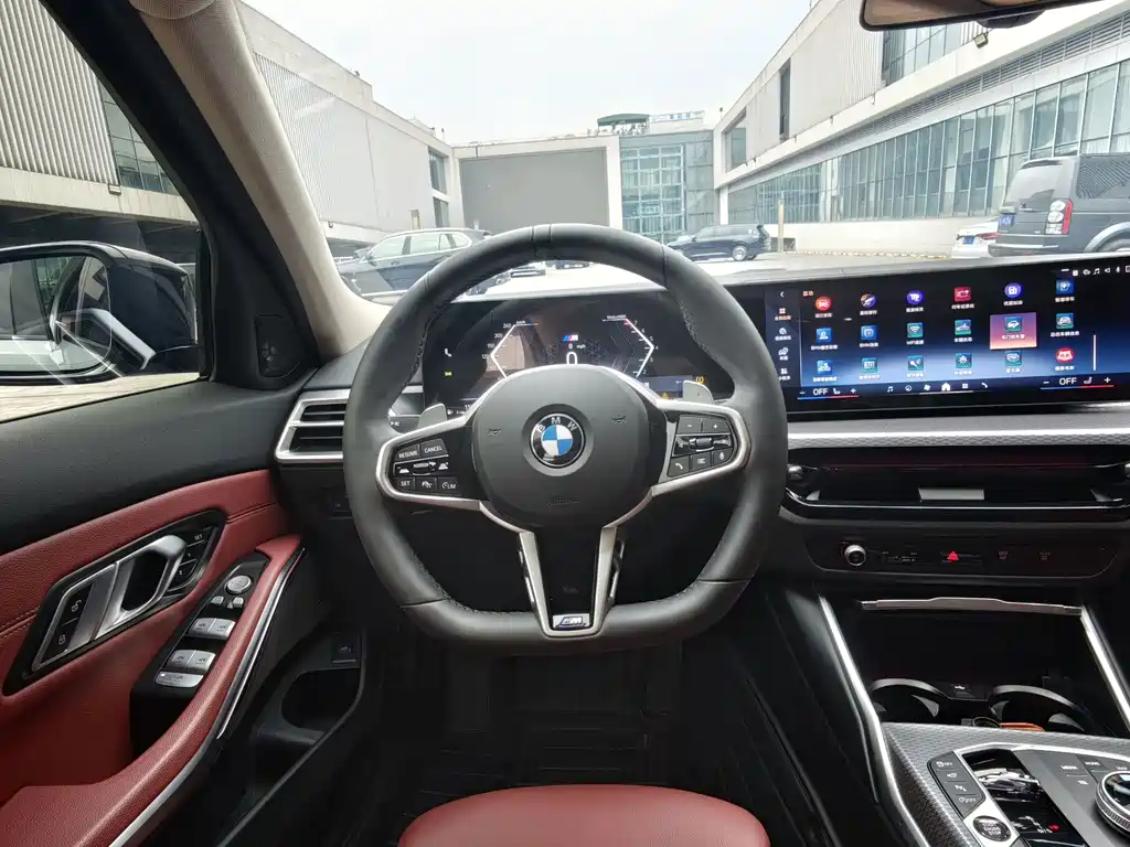 BMW 3 Series 2025 — фото 17