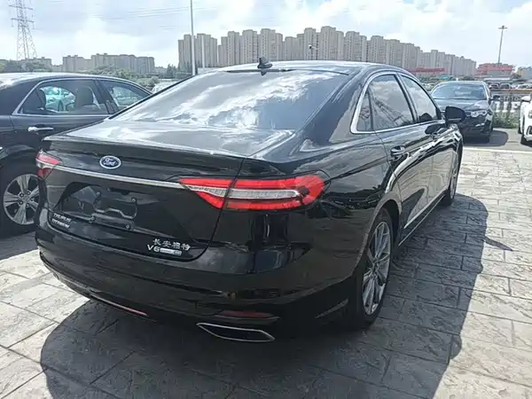 Ford Taurus 2019