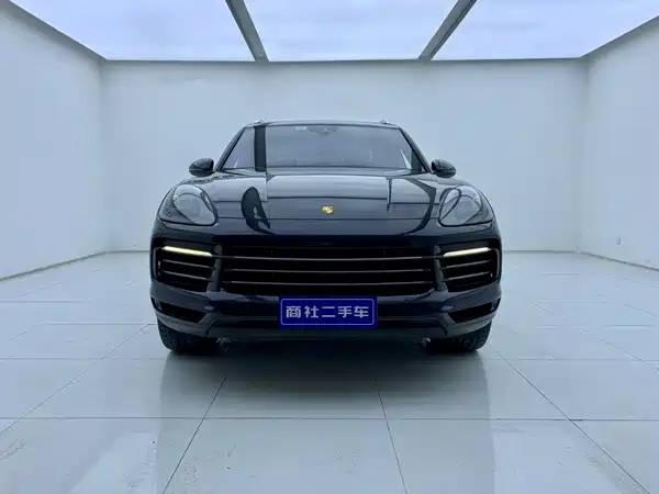 Porsche Cayenne 2021