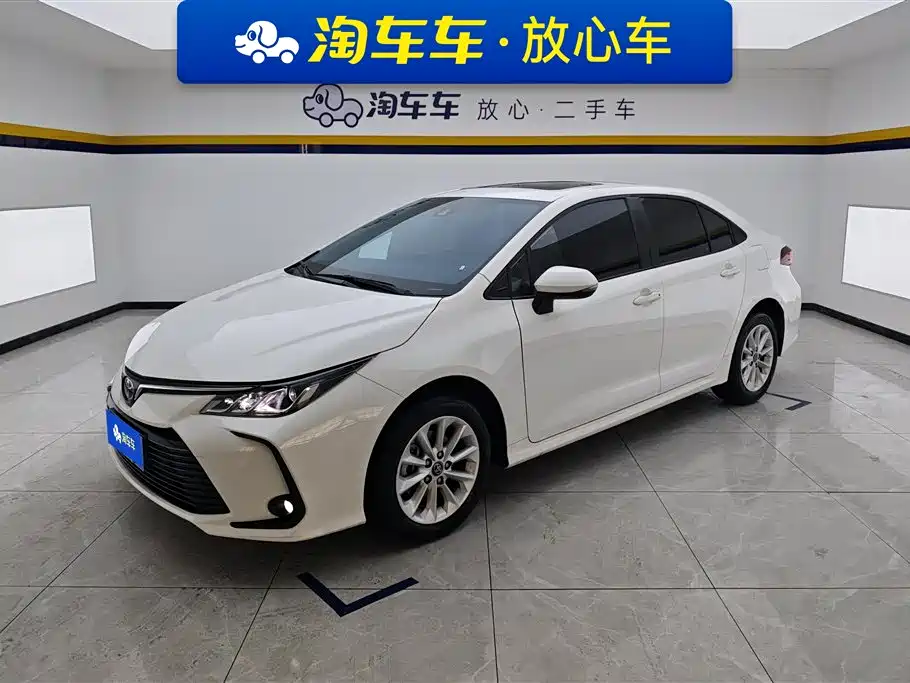 Toyota Corolla 2023 — фото 1