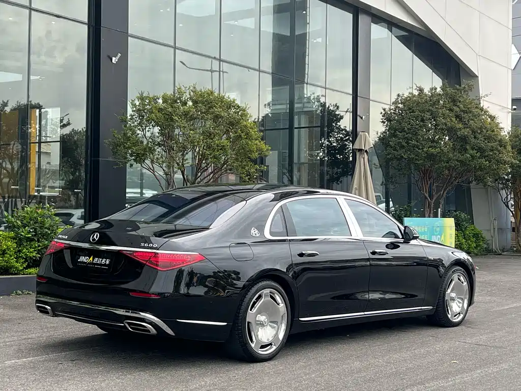 Mercedes-Benz Maybach S-Class 2023 — фото 11