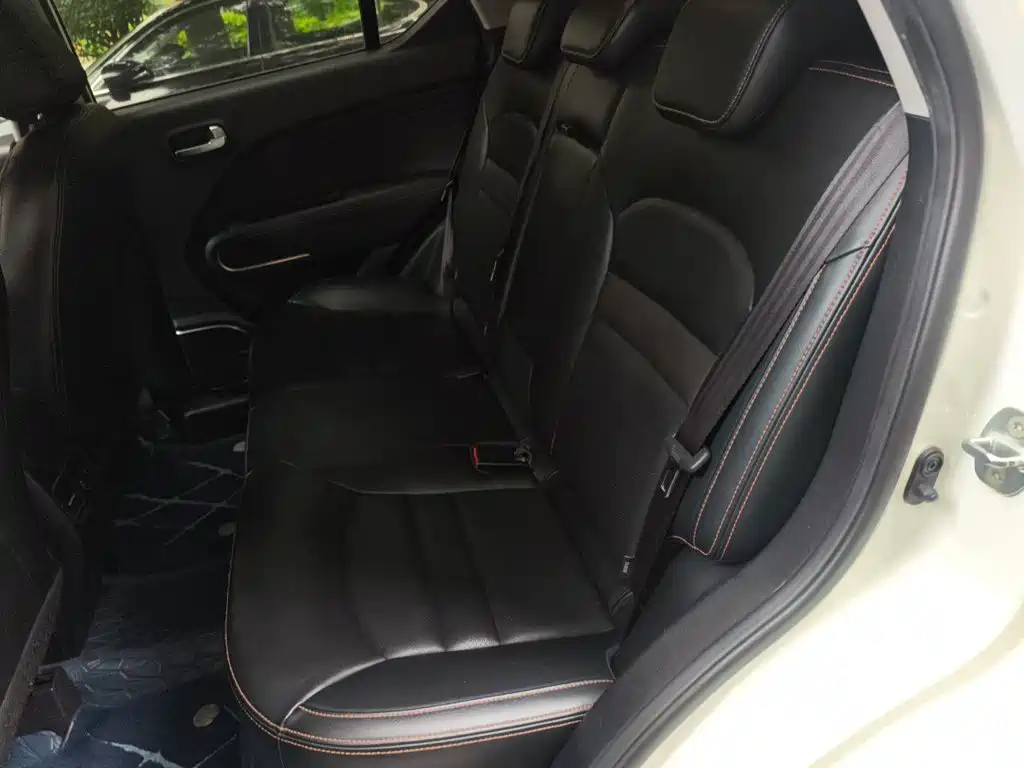 GAC Trumpchi GS3 2018 — фото 13