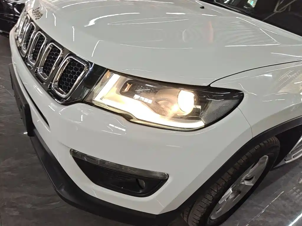 Jeep Compass 2020 — фото 24