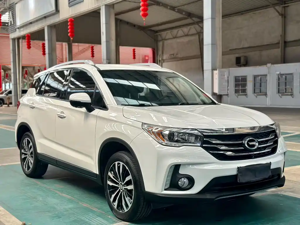 GAC Trumpchi GS4 2017 — фото 3