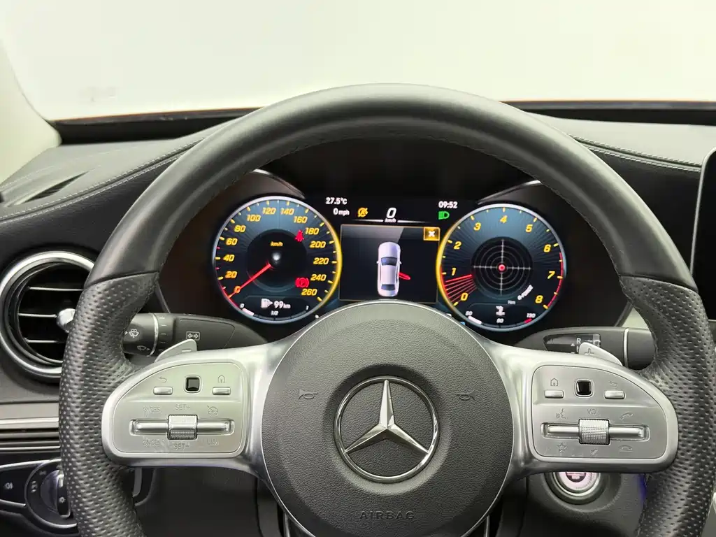 Mercedes-Benz C-Class 2020 — фото 17