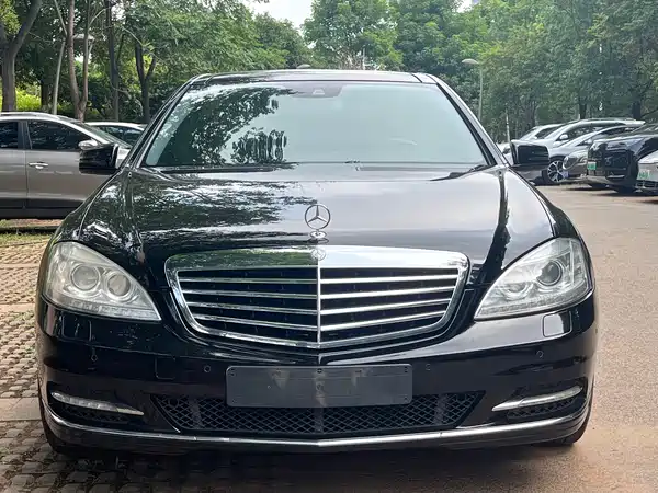 Mercedes-Benz S-Class 2013