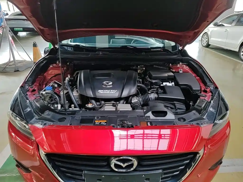 Mazda 3 Axela 2019 — фото 20