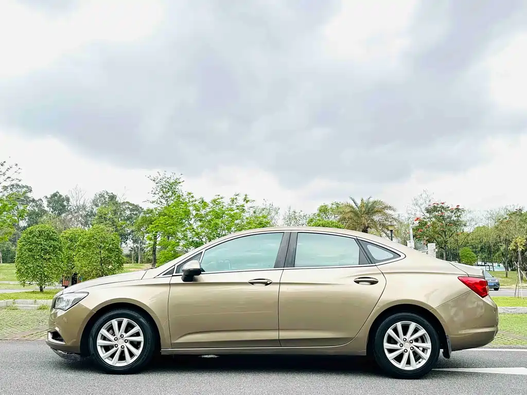 Buick Verano 2016 — фото 7