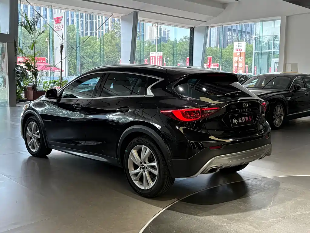 Infiniti QX70 2013 — фото 5