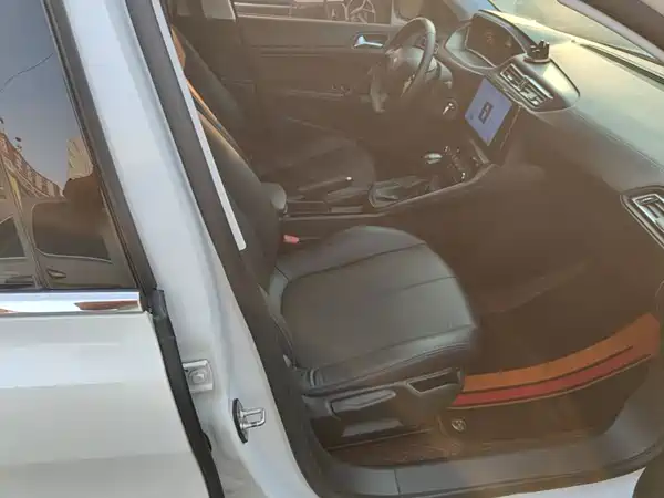 Peugeot 308 2018