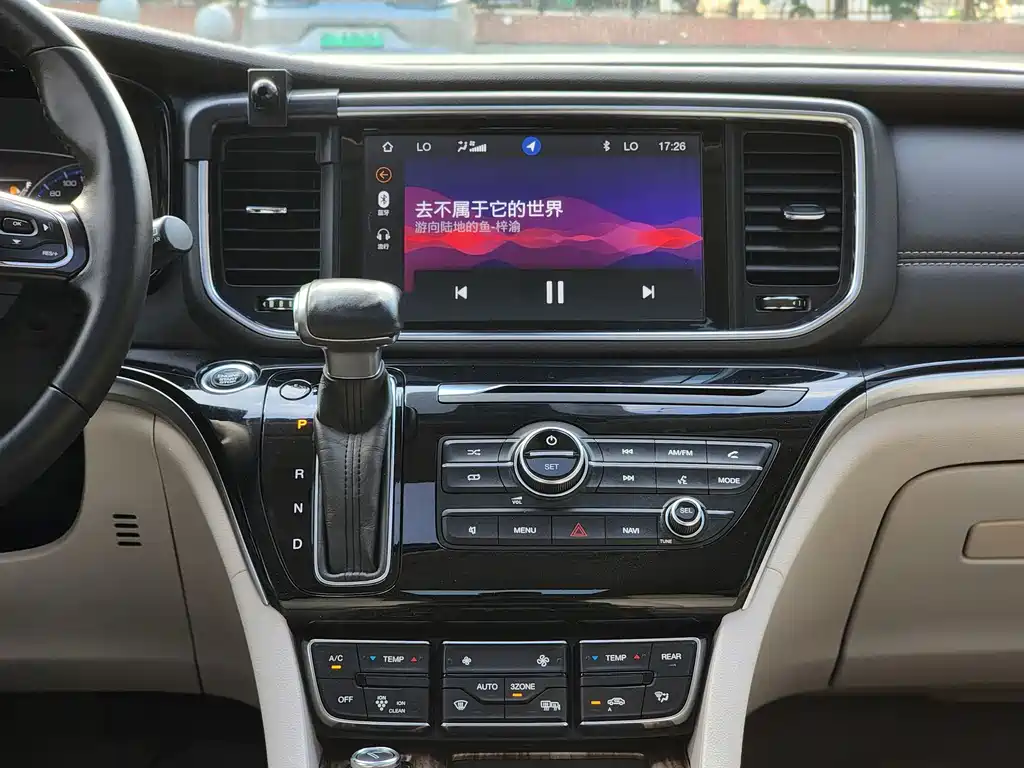 GAC Trumpchi M8 2018 — фото 17