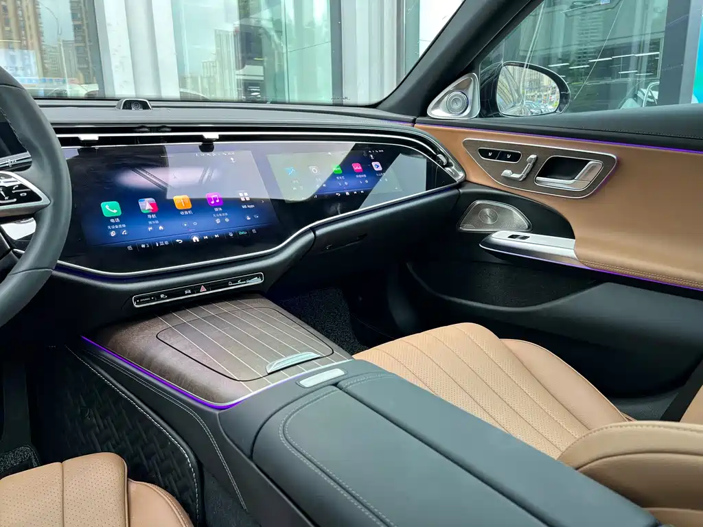 Mercedes-Benz E-Class 2025 — фото 23