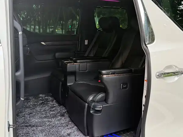 Toyota Alphard 2019