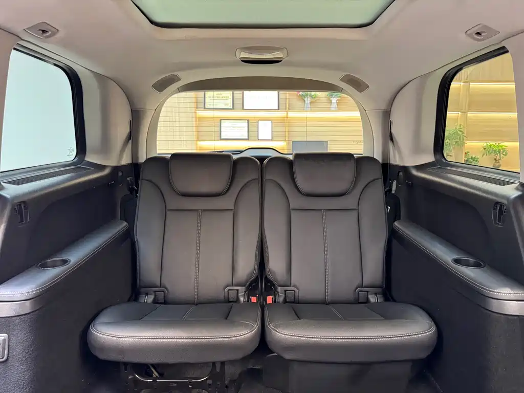Mercedes-Benz GL-Class 2010 — фото 16