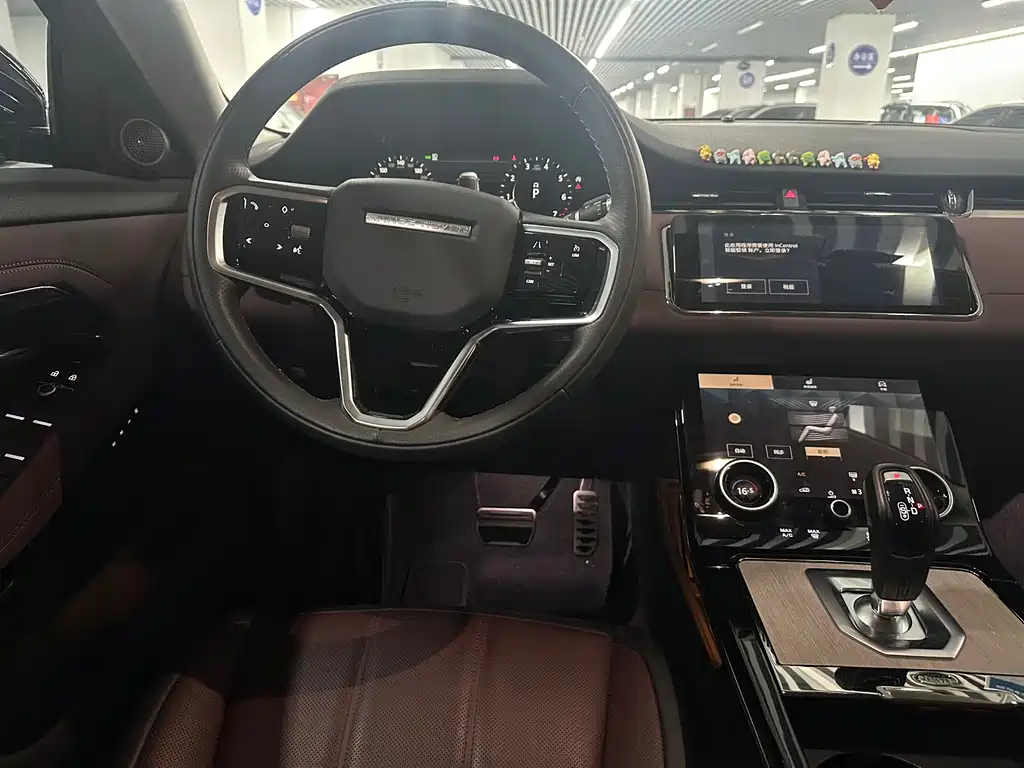 Land Rover Evoque 2023 — фото 15