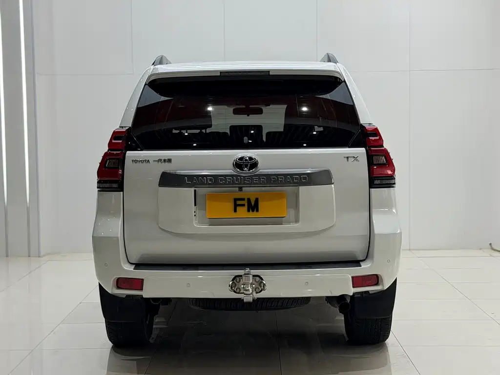 Toyota Prado 2018 — фото 16