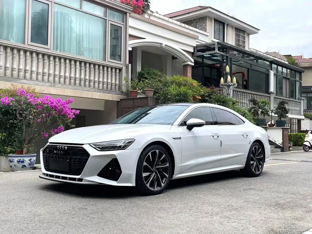 Audi A7L 2023 — фото 1