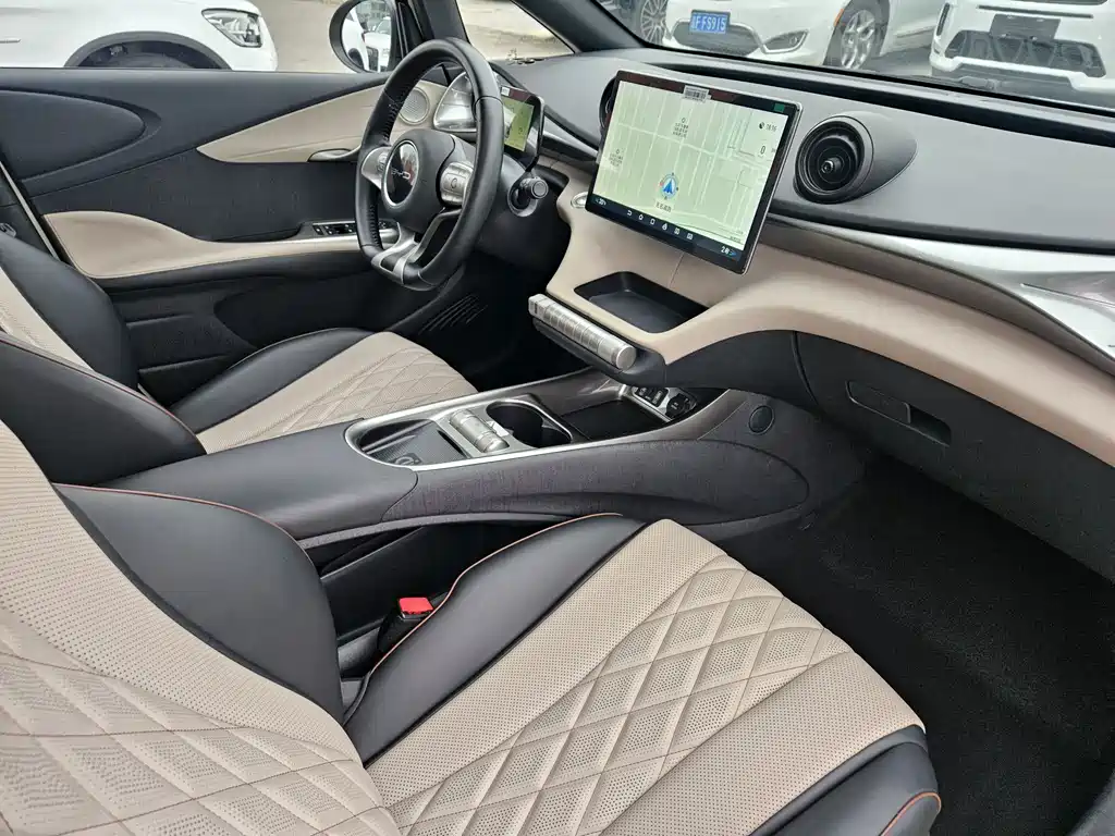 BYD Dolphin 2022 — фото 13